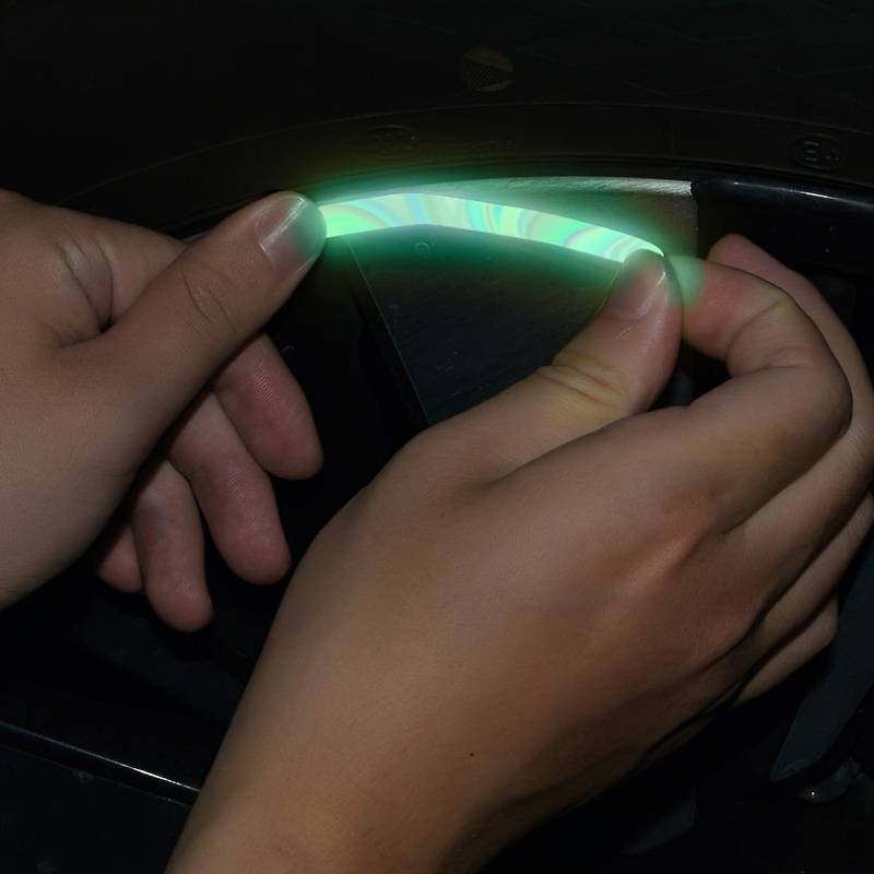 Fluorescentne naljepnice za automobilsku felgu